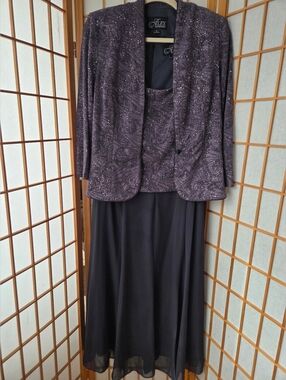 NEW ALEX EVENINGS PURPLE GRAY STRETCH JACKET & SLEEVELESS MIDI DRESS SET SIZE 12